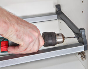 Dolap Bağlantı Elemanları, montajda hata payını sıfırlar.