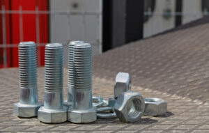 Yük ağırsa çözüm belli: taşıyıcı cıvata.